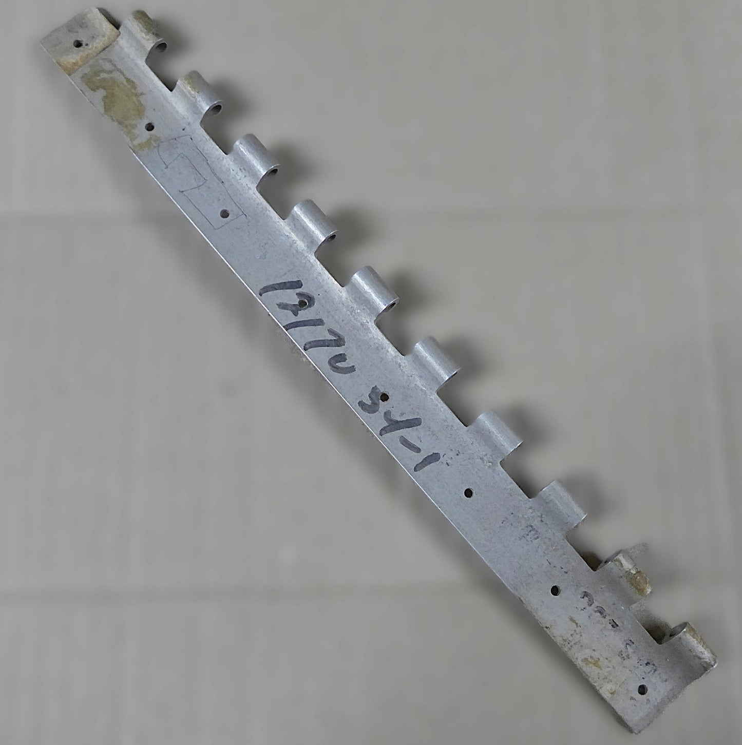 Hinge - Half (N/S)