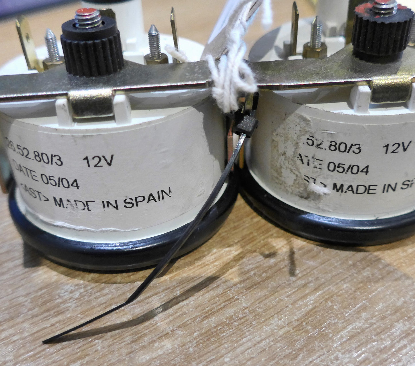 AST 52mm Fuel Gauge - Pair - 12V (A/R)