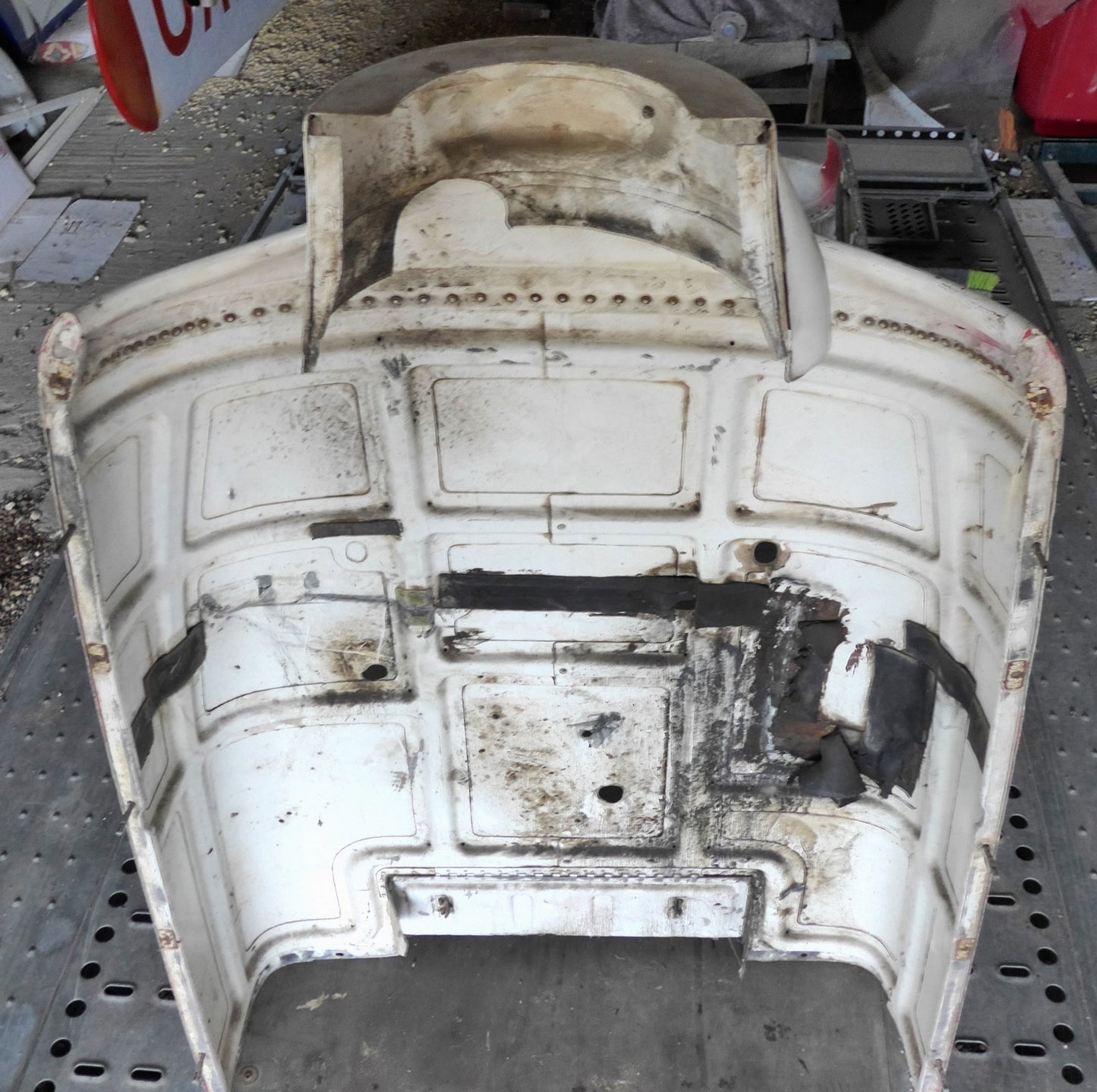 Bottom Cowl - Left - Chieftain (A/R)