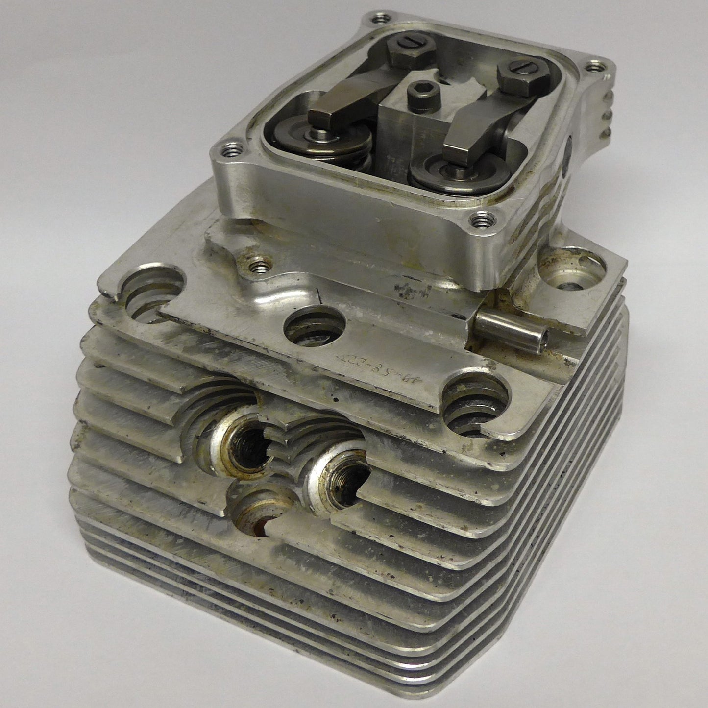 Serviced J2200 Cylinder Head - New Exh. Valve (A/R)