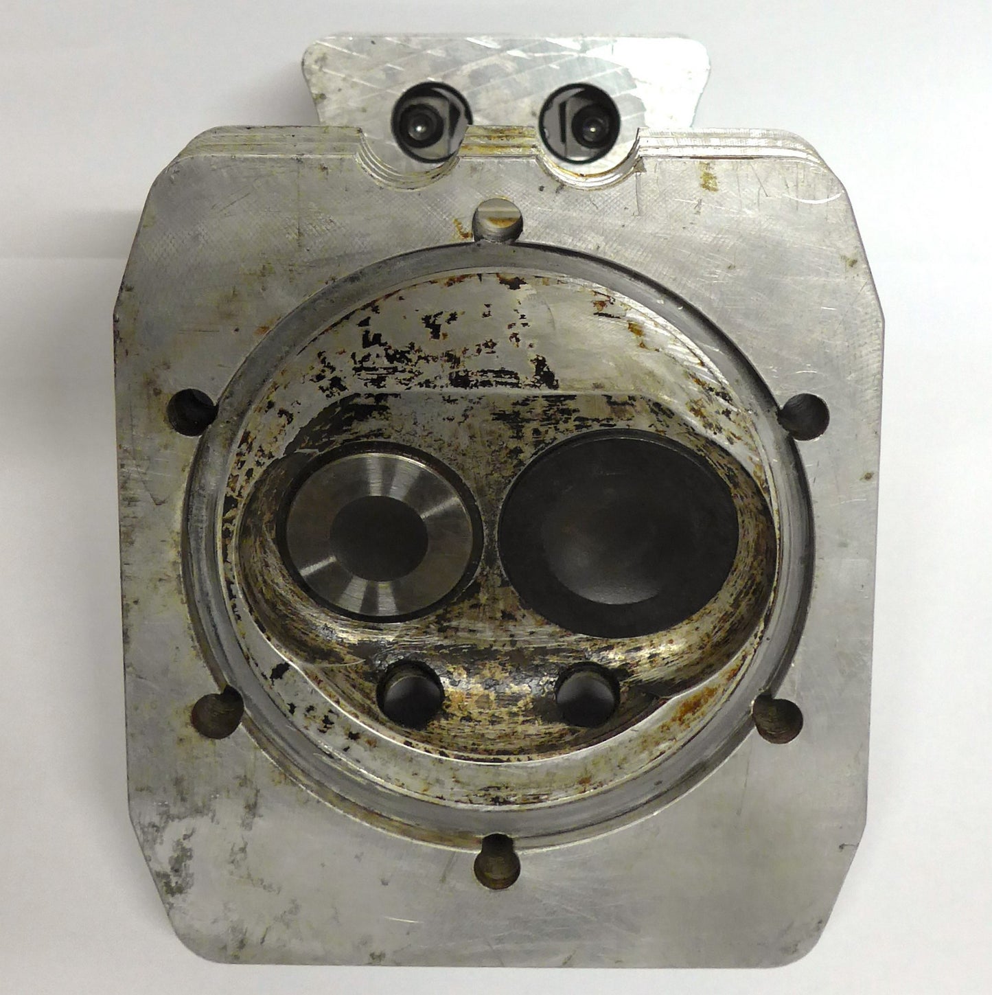 Serviced J2200 Cylinder Head - New Exh. Valve (A/R)