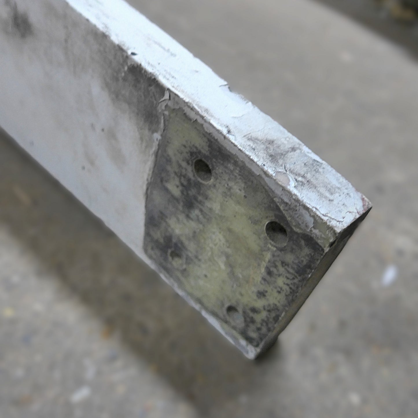 Wheel Strut - STB (A/R)