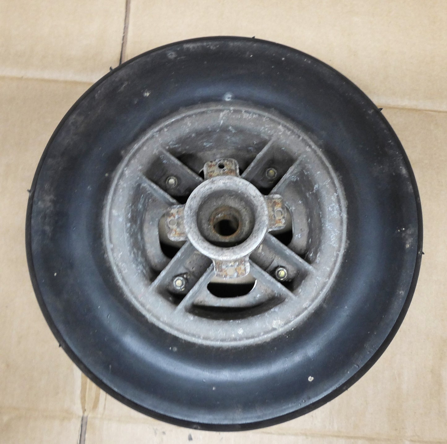 Main Wheel 13x5.00-6 - J430 (A/R)