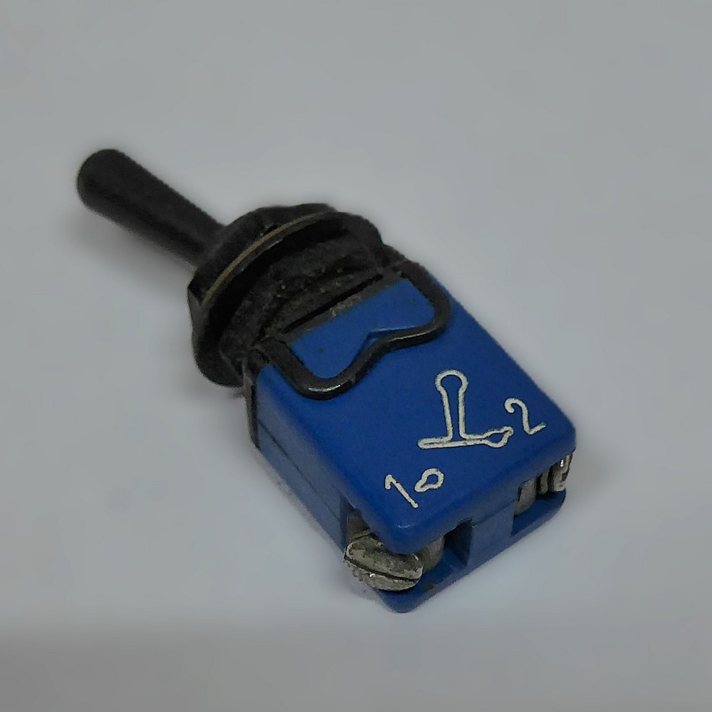 Toggle Switch 10-83 (A/R)
