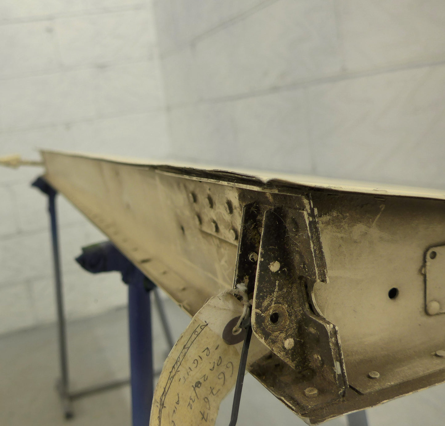 Aileron - STB - PA28/PA32 (A/R)