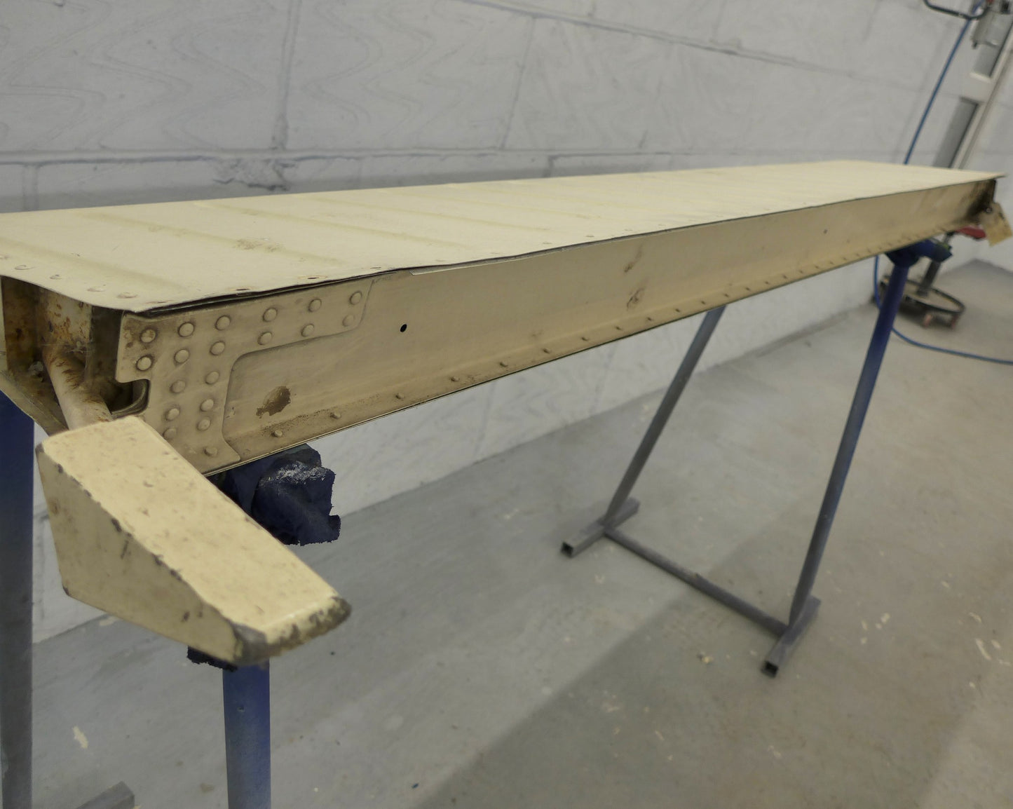Aileron - STB - PA28/PA32 (A/R)