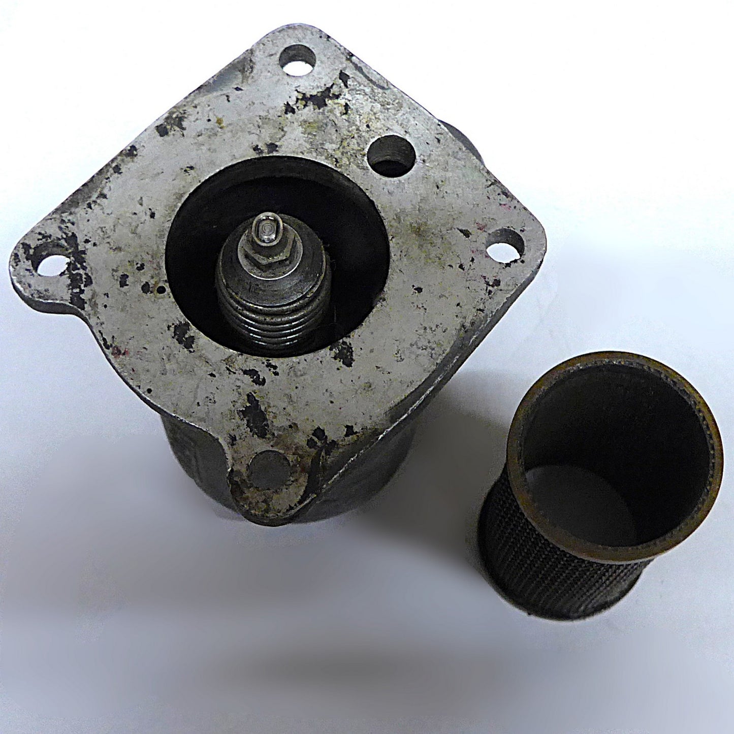 Temp Control Oil Cooler Bypass Valve, Housing & Screen Assy (A/R)
