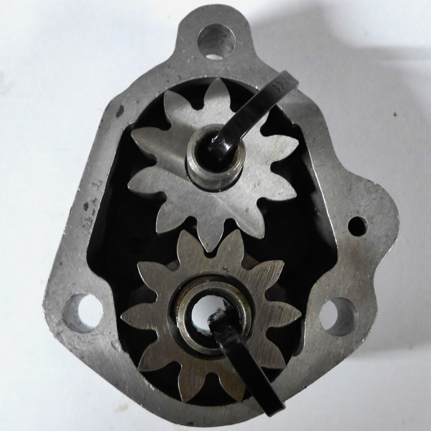 Oil Pump Assembly - Body, Impellers & Shaft (A/R)