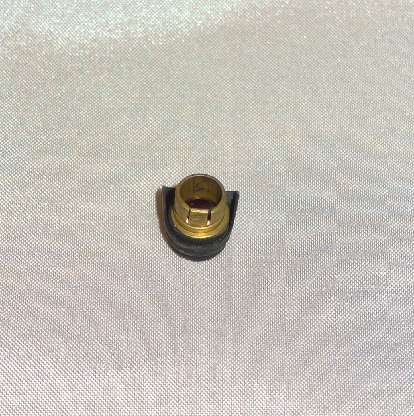 Red Hood A6747-1 (N/S)