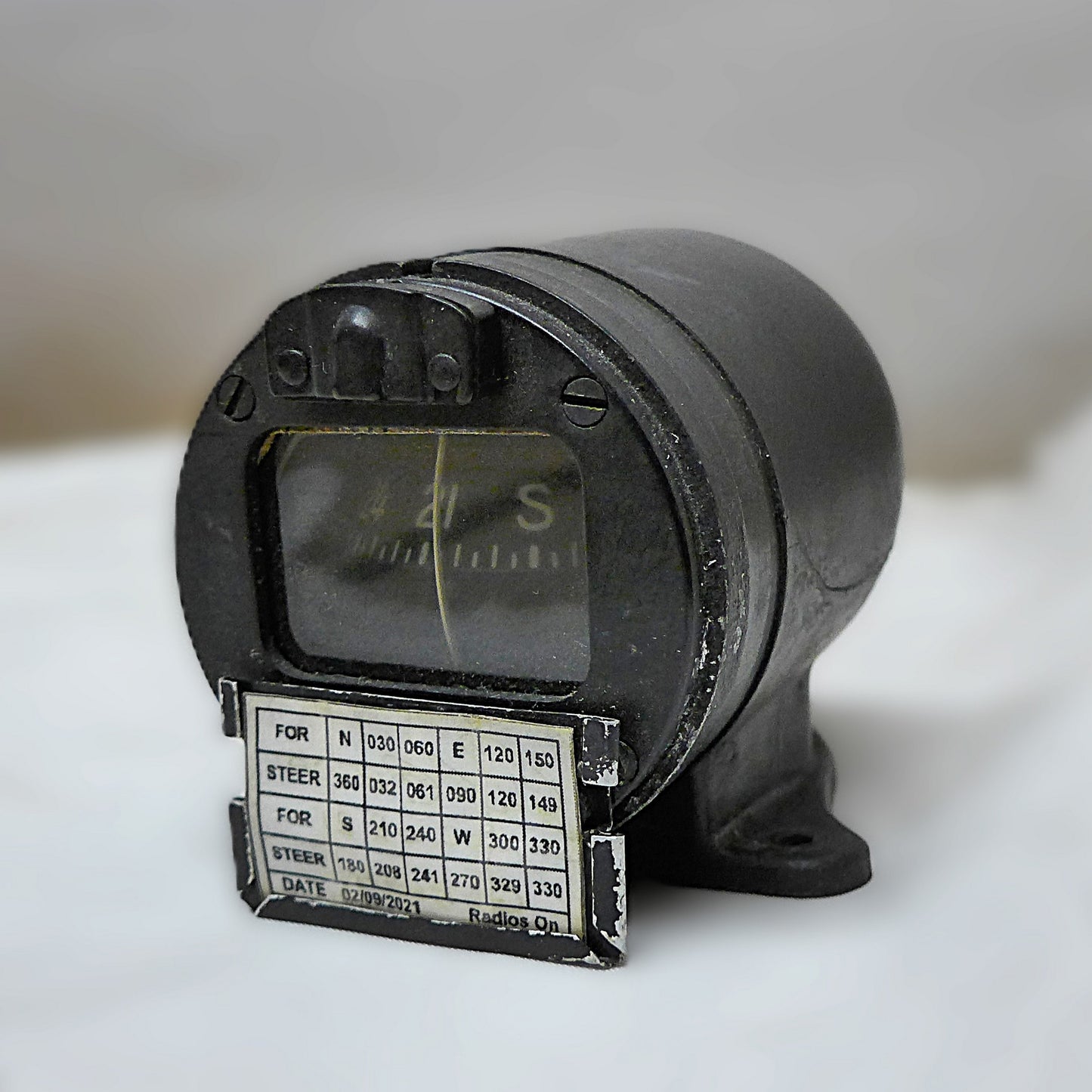 Airpath Pedestal Compass (A/R)