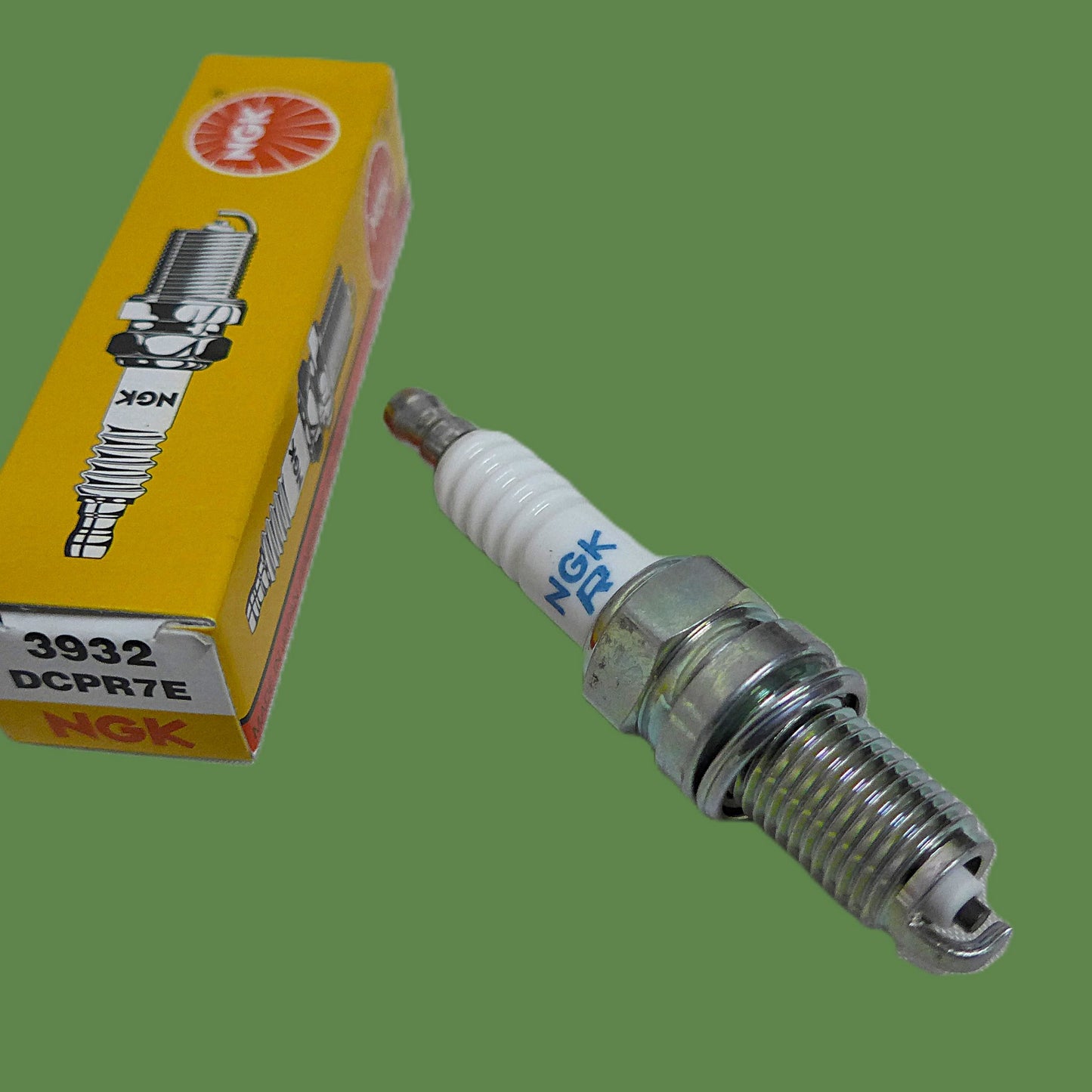 NGK Spark Plug DCPR7E (N/S)