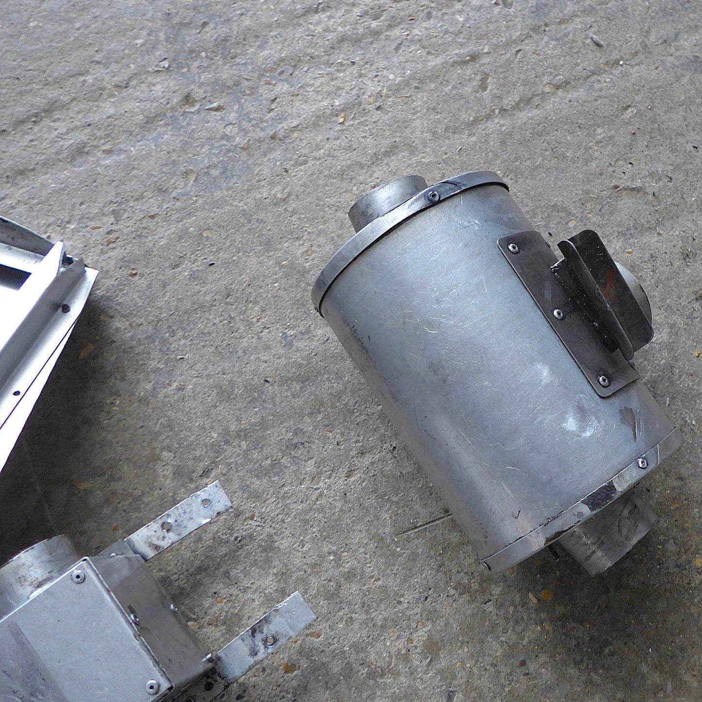 Airbox/Air Exchange Assembly - MCR-01 ULC Ban-bi (A/R)