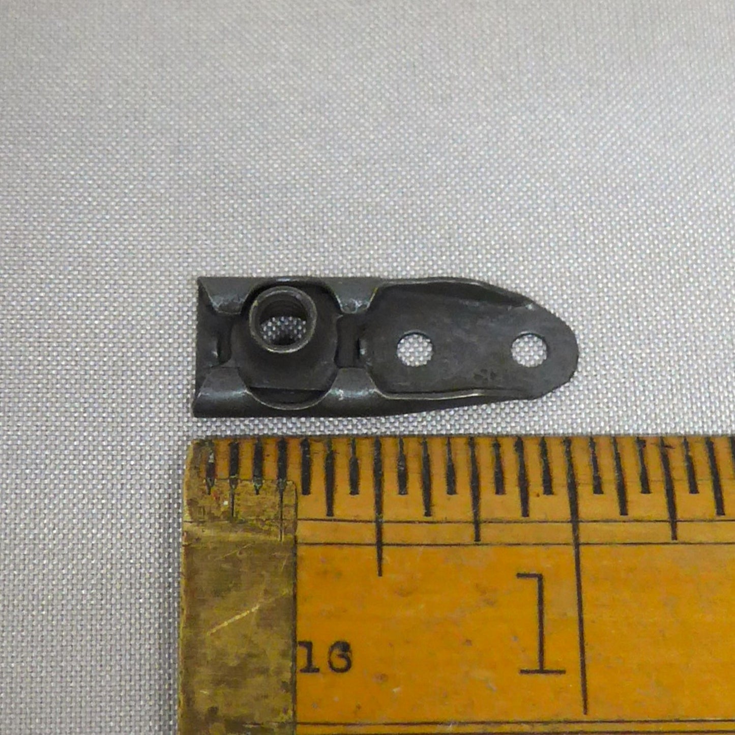 Self-Locking Floating Nutplate - 8-32 Thread