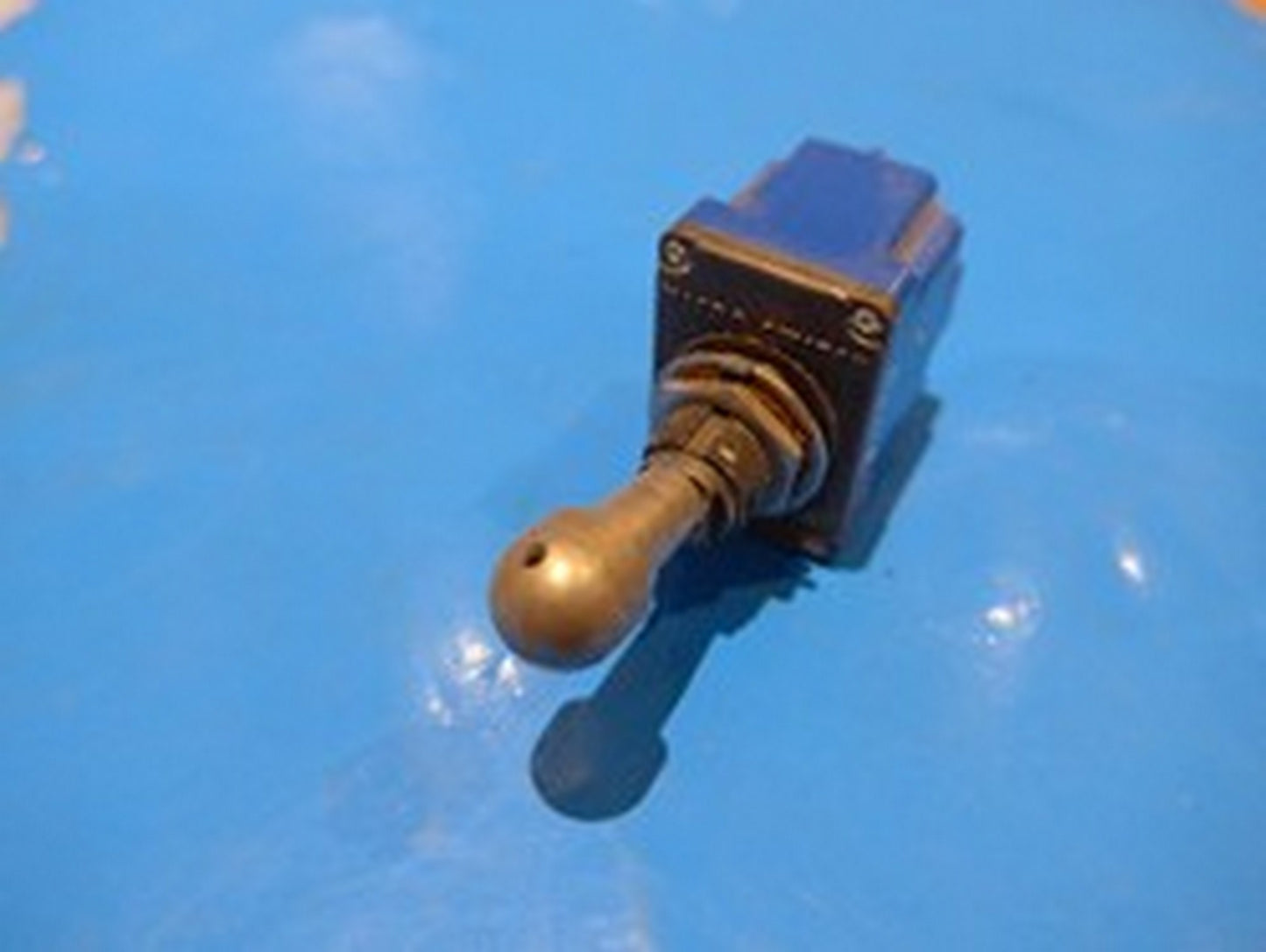 Toggle Switch (A/R)