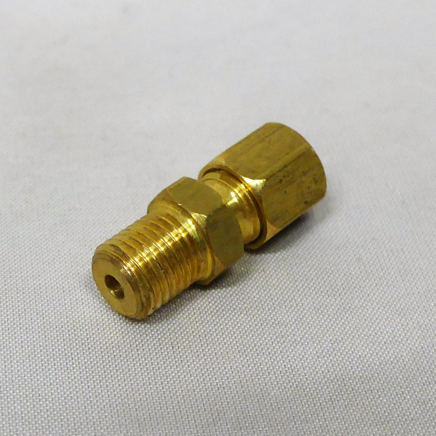 Straight Line Fitting - Master Cylinder