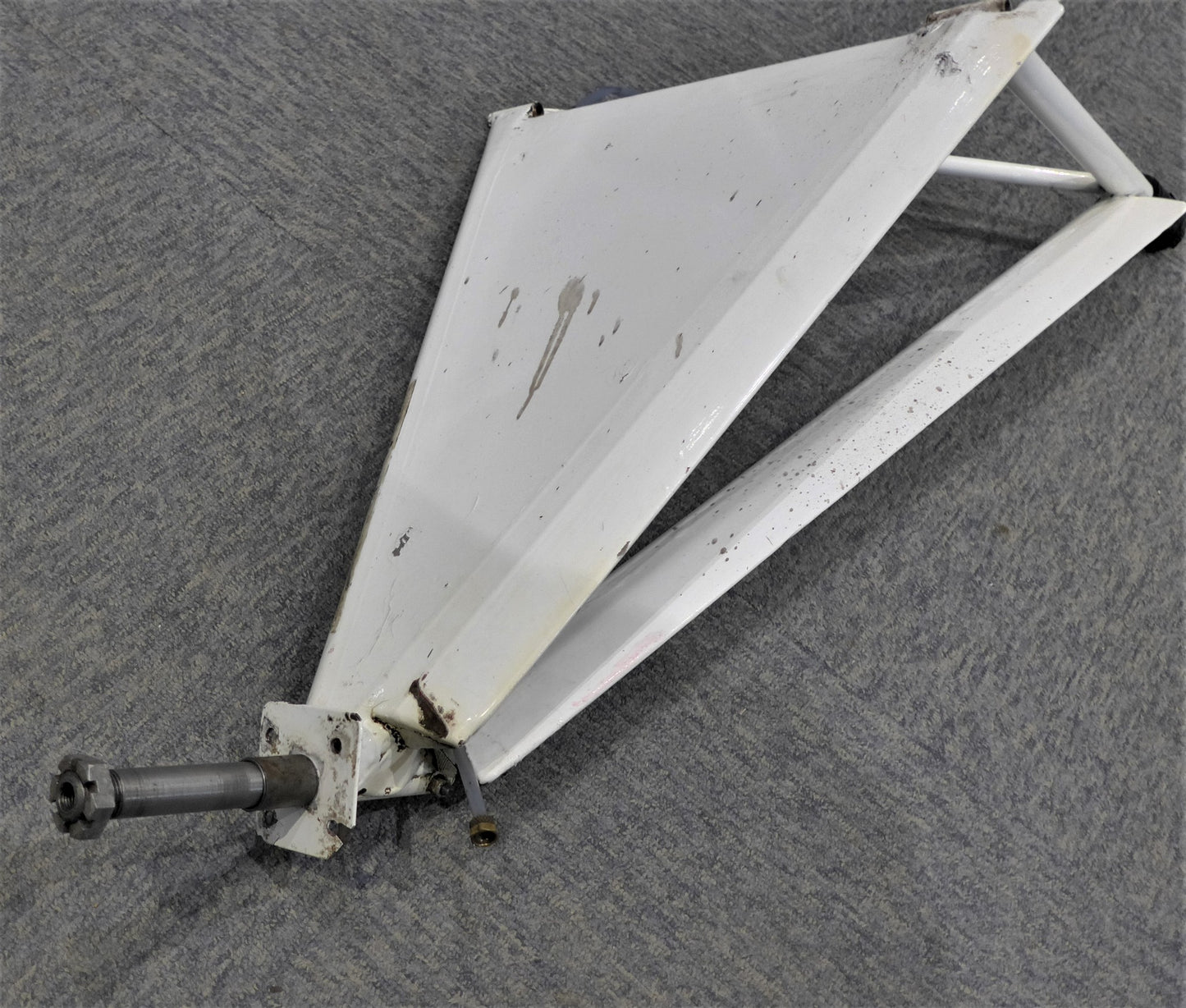 Main Gear Leg -Port- Avid Aerobat (A/R)