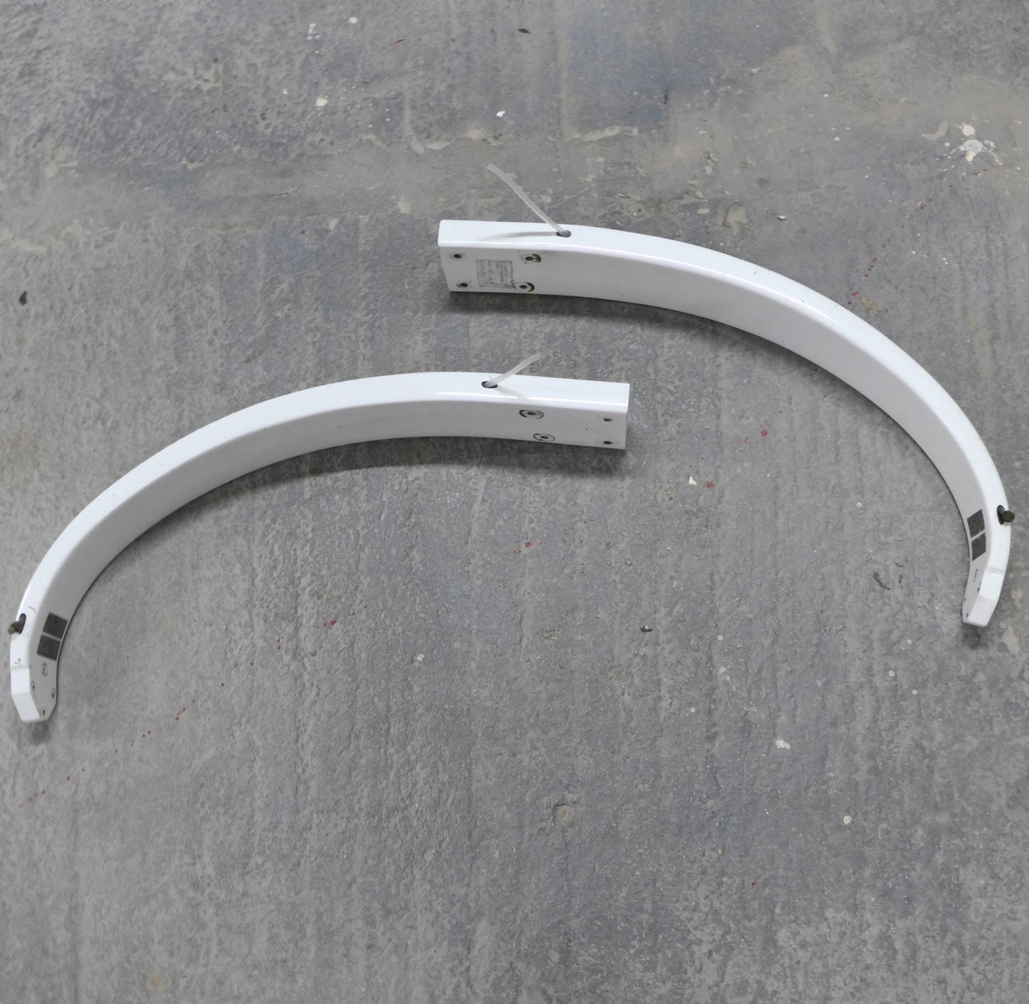 Right & Left Main Gear Pair - 650TCNS (A/R)