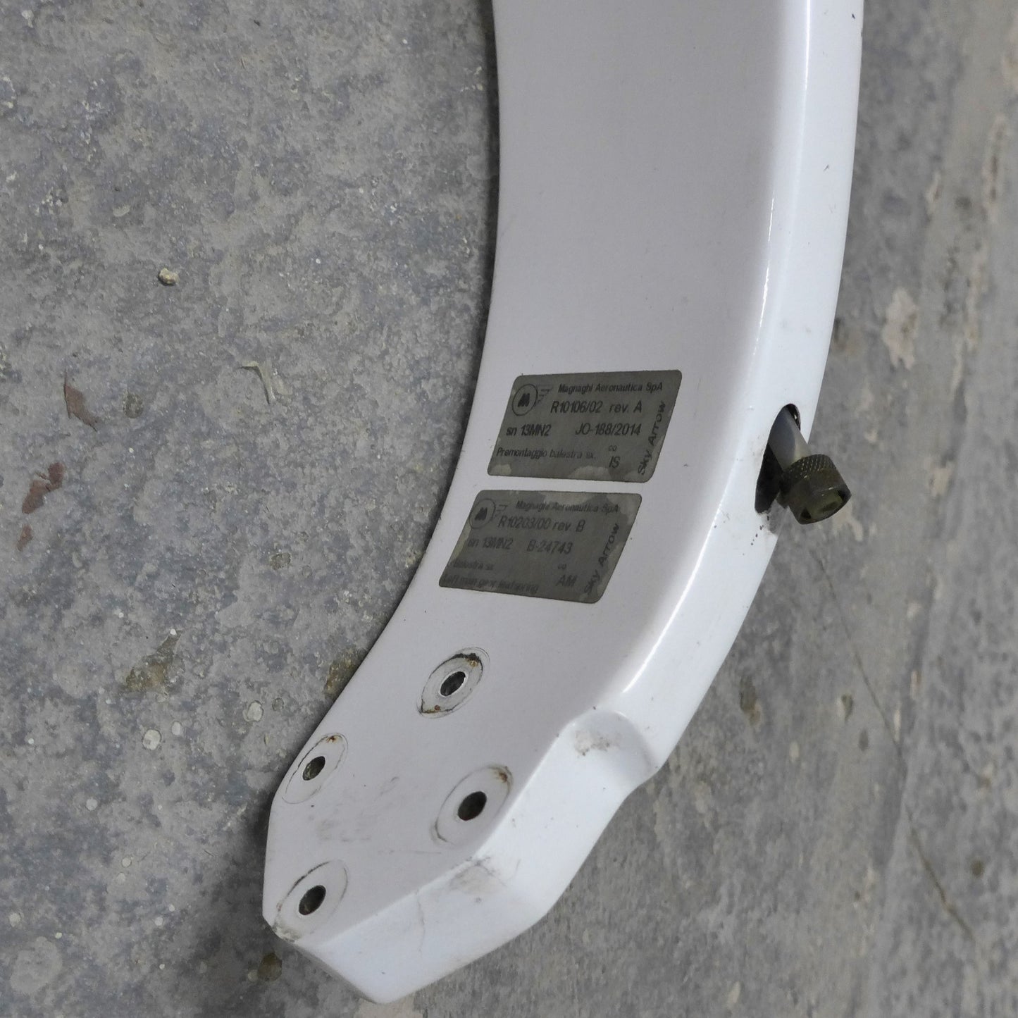 Right & Left Main Gear Pair - 650TCNS (A/R)