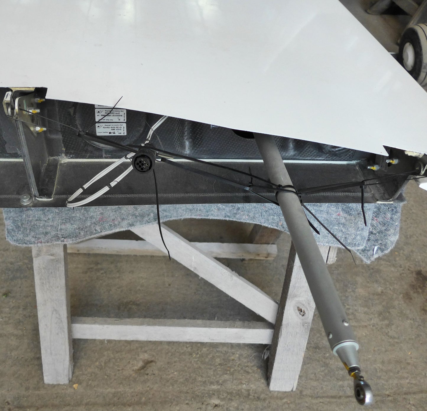 Right Wing Assembly - 650TCNS (A/R)