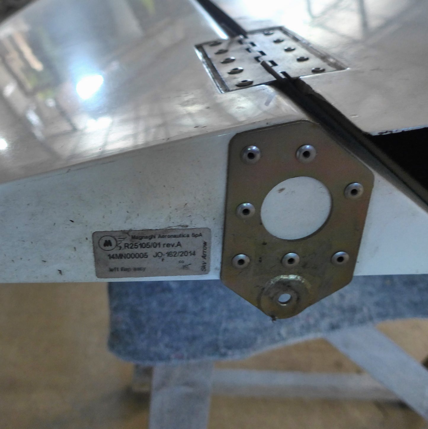 Left Flap Assy - 650TCNS (A/R)