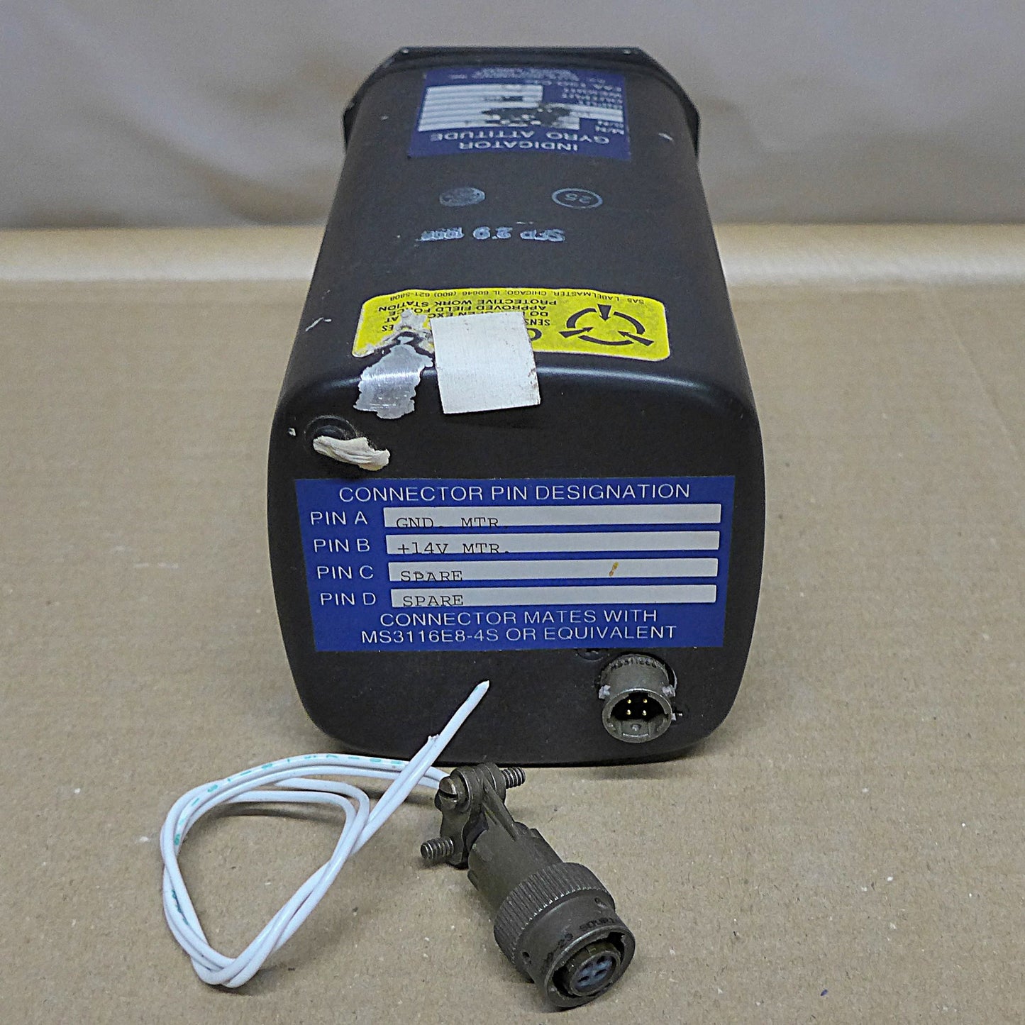 R.C.Allen Indicator Gyro Attitude (A/R)