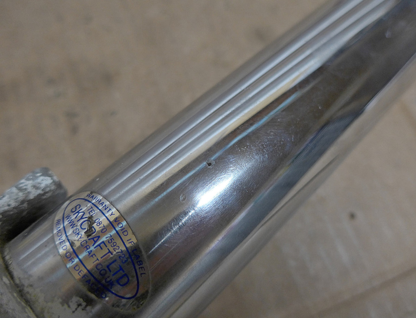 Nose Gear Fork - C150/152 - Suits 7/16" Axle Bolt (A/R)