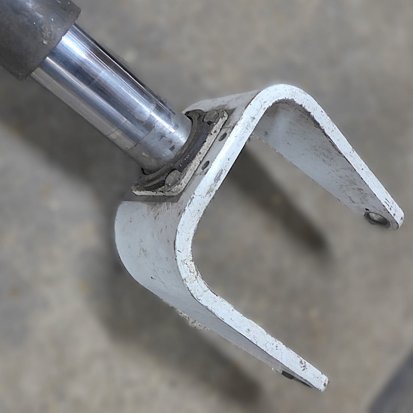 Nose Gear Lower Section - Chrome & Fork (A/R)