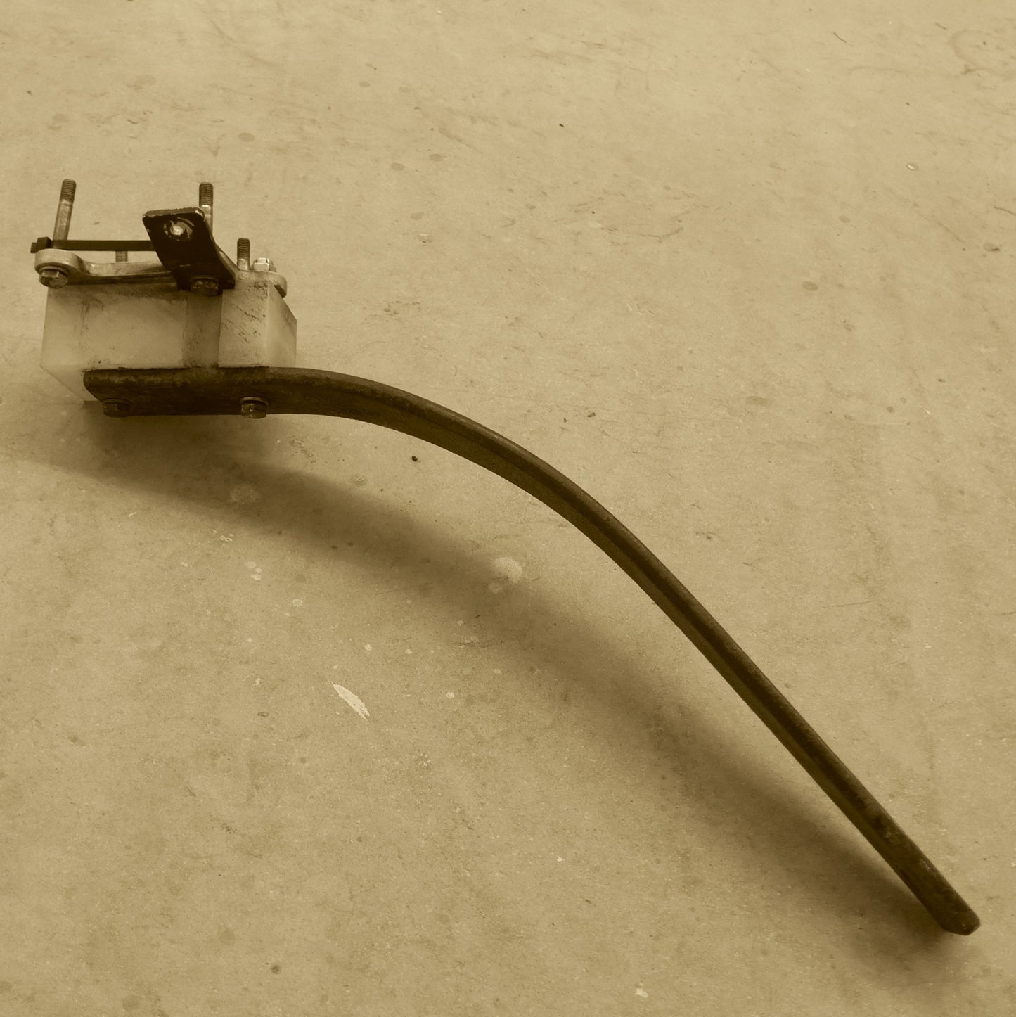 Tail Wheel Spring & Spacer Block Assy - S6 (A/R)