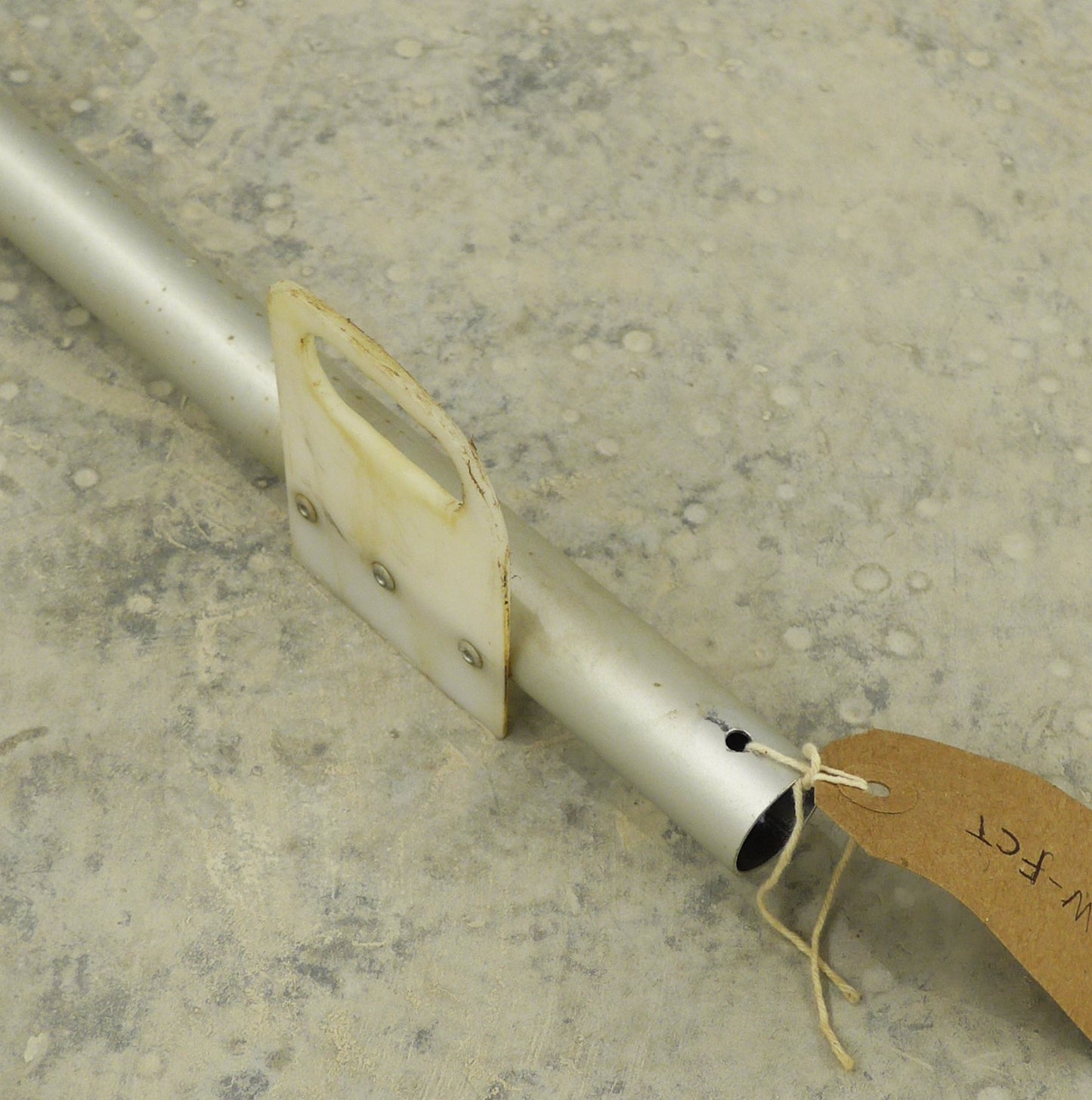 Flap Compression Tube - RH (A/R)