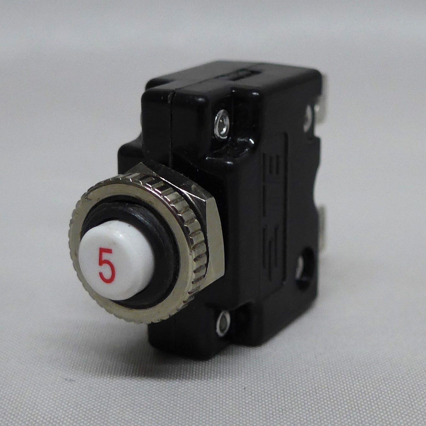 5 Amp Circuit Breaker (A/R)