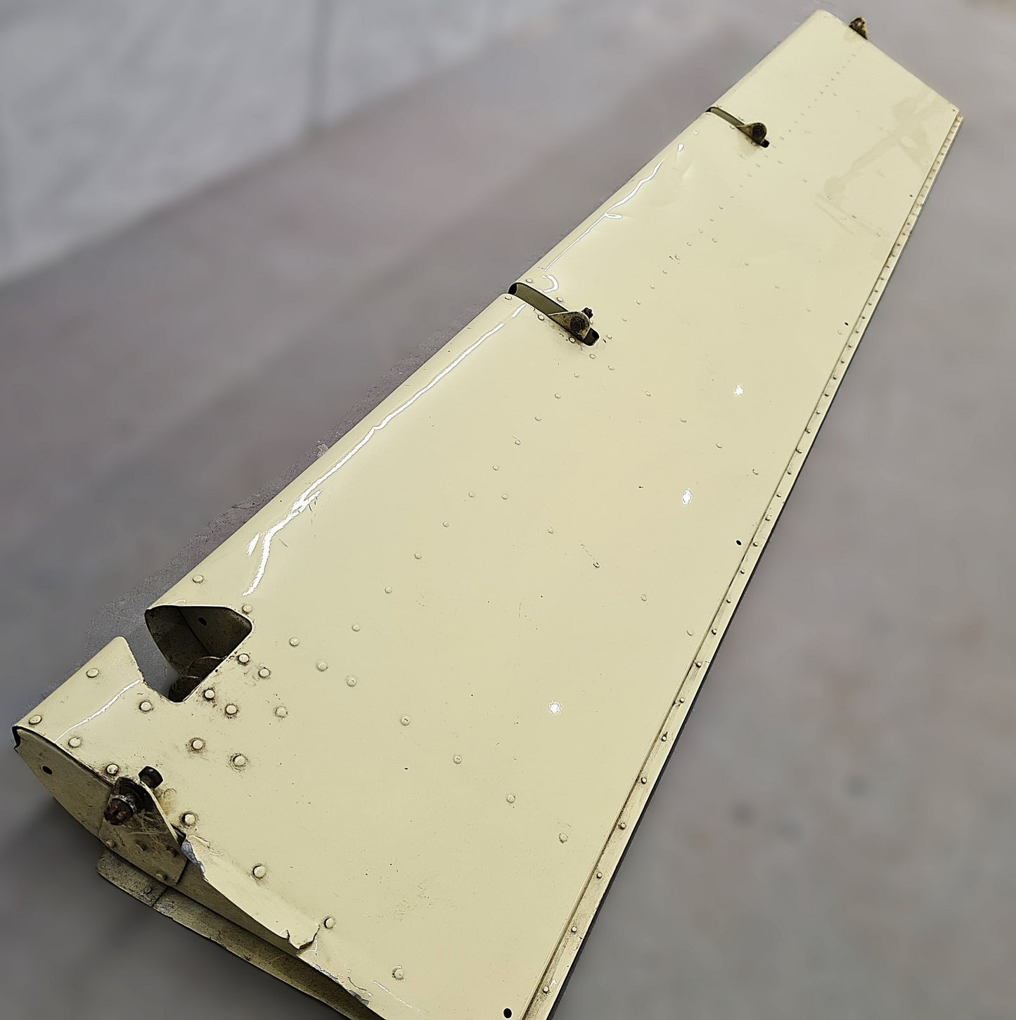Aileron - Port - Minor Damage (A/R)