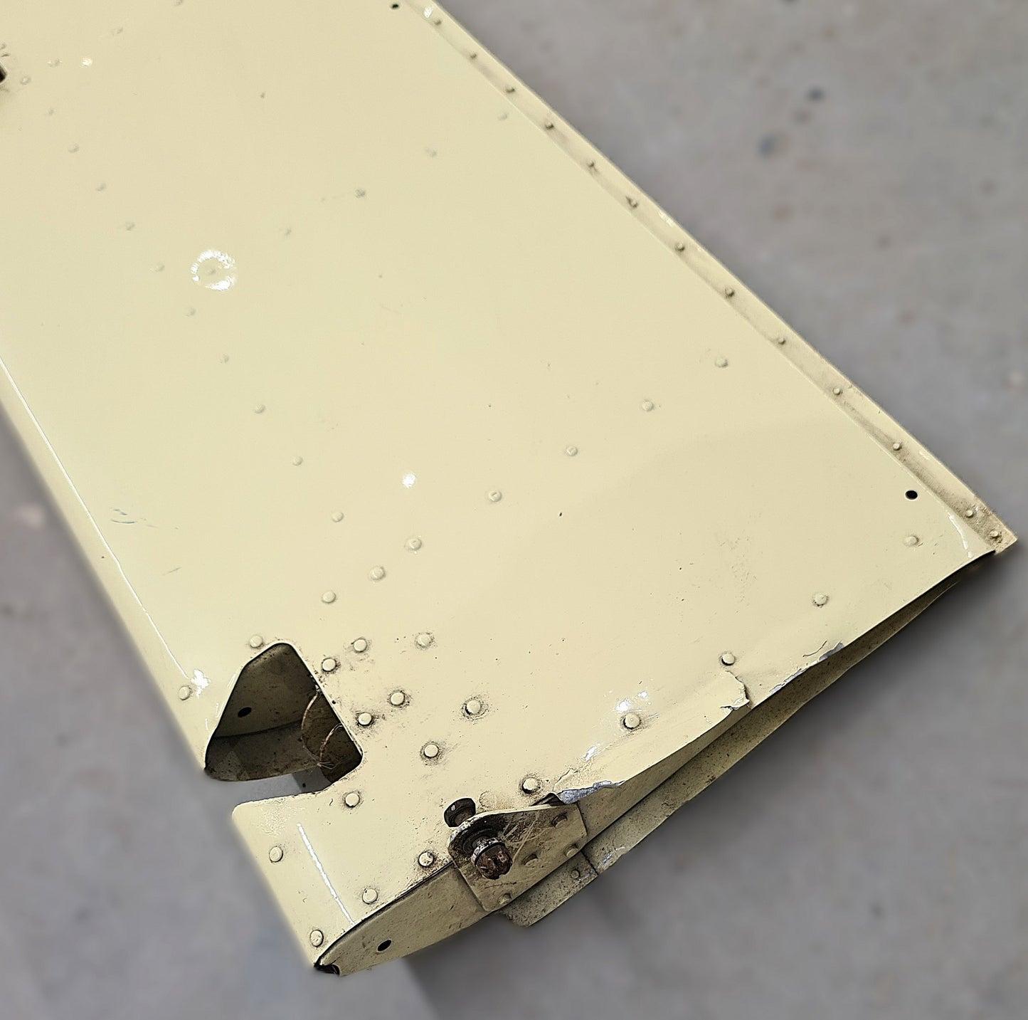 Aileron - Port - Minor Damage (A/R)