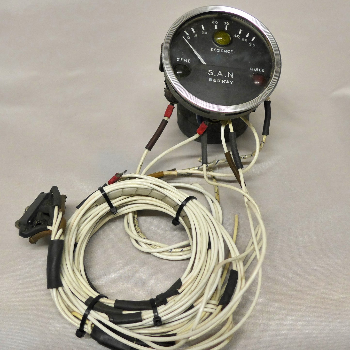 S.A.N Bernay Fuel Gauge (A/R)