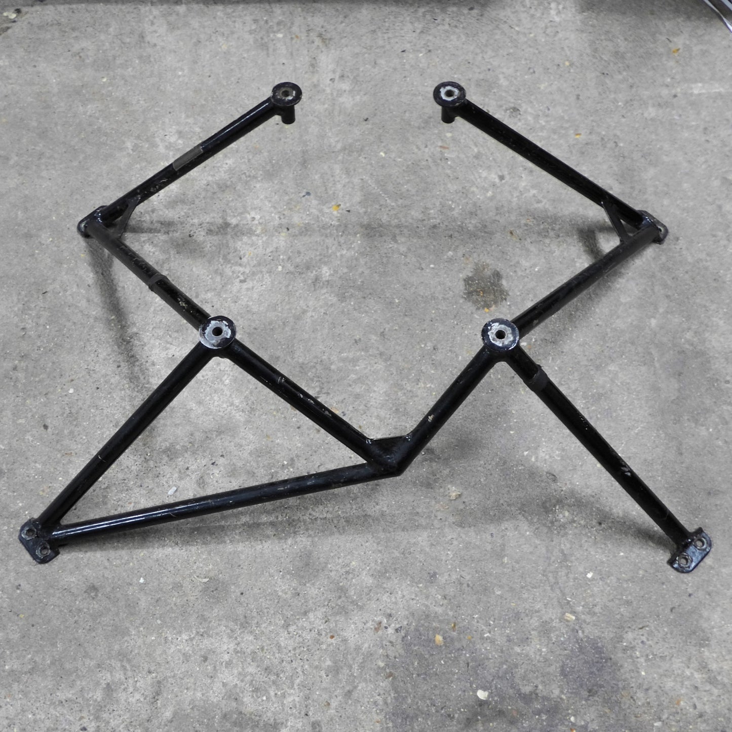 Engine Mount - D117 (A/R)