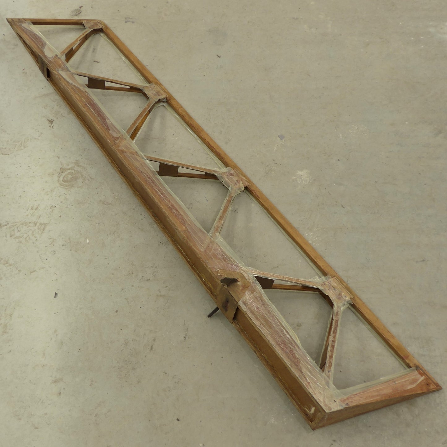 Aileron Uncovered - Port - D117 (A/R)