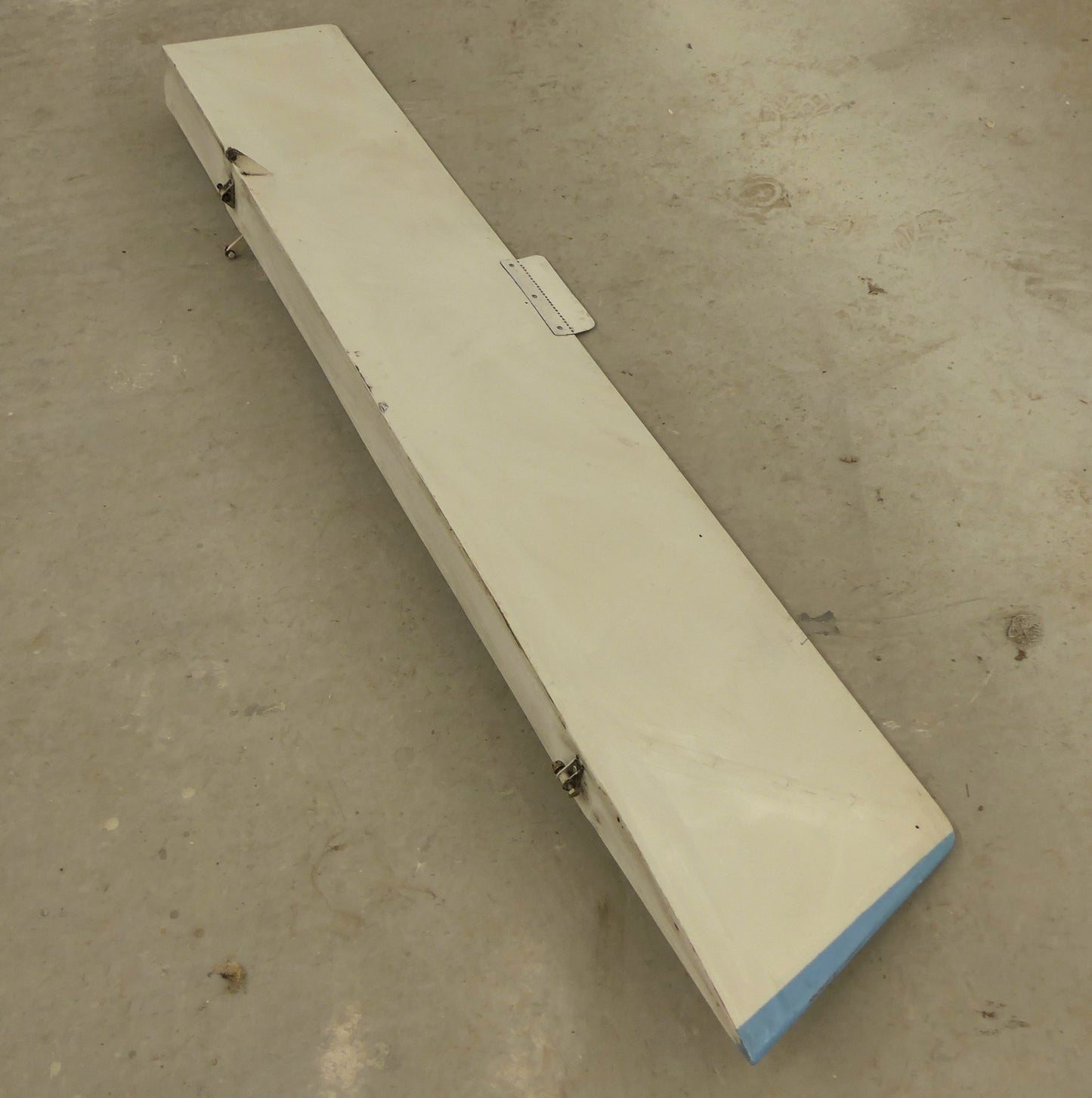 Aileron - STB - D117 (A/R)