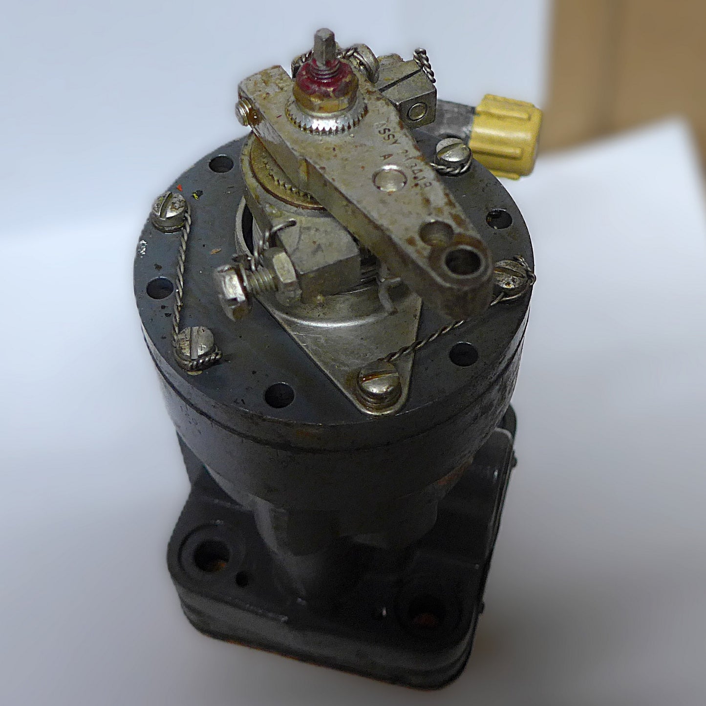 Woodward P/N 210349F/K Core Only (A/R)