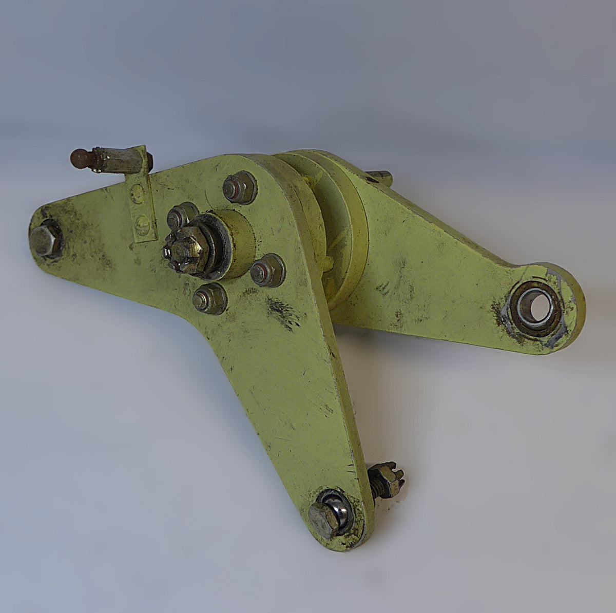 Elevator Bell Crank - TB20 (A/R)