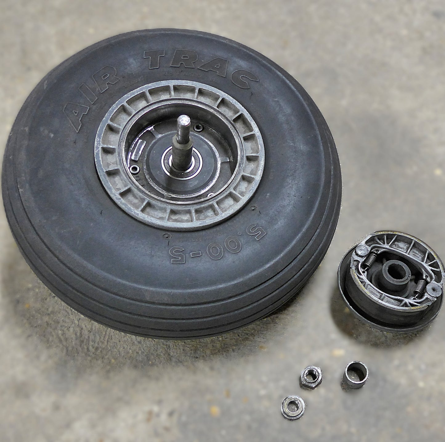 Tost Main Wheel & Brake Assembly - 5.00-5 (A/R)