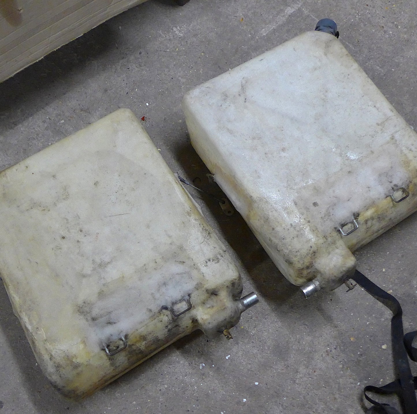 Fuel Tanks Assembly/Pair - X'AIR (A/R)