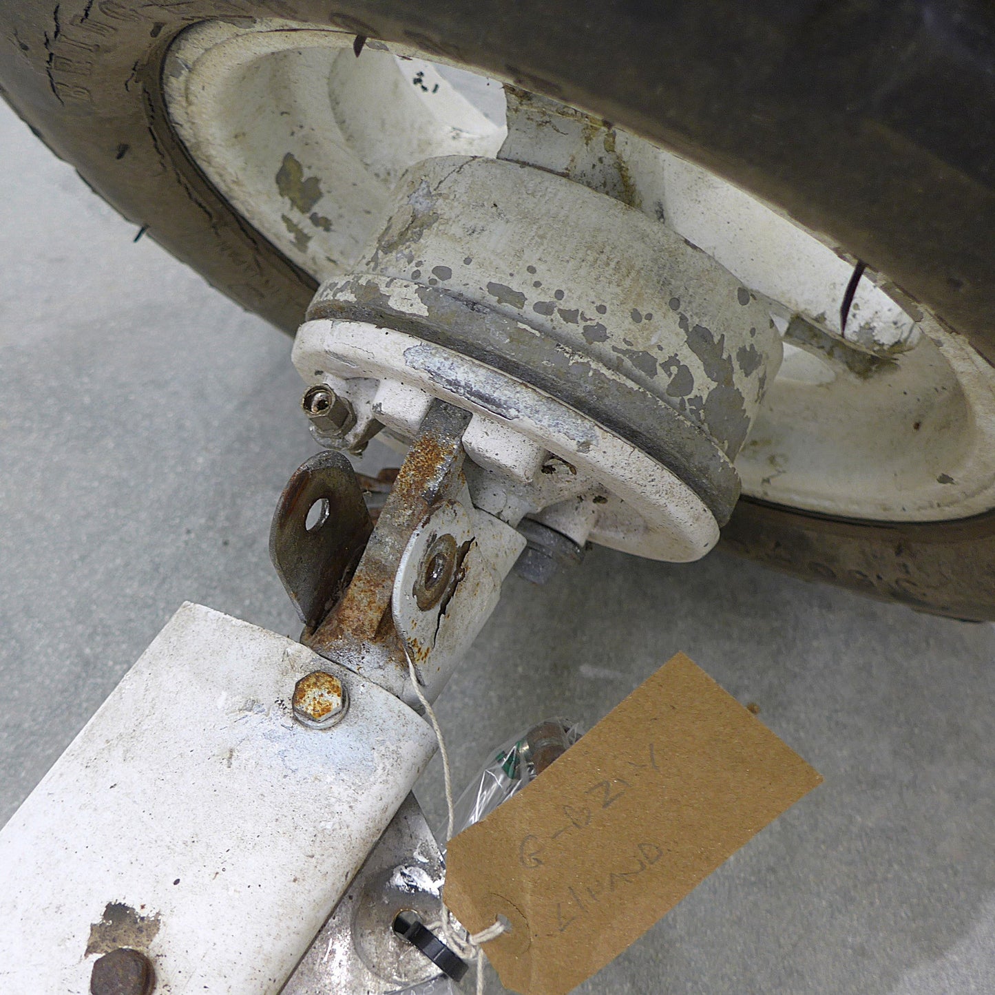 Main Gear Leg, Wheel & Brake Assembly - L/H - X'AIR (A/R)