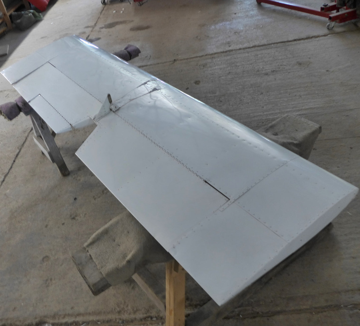 Horizontal Stabilizer - CH601HD (A/R)
