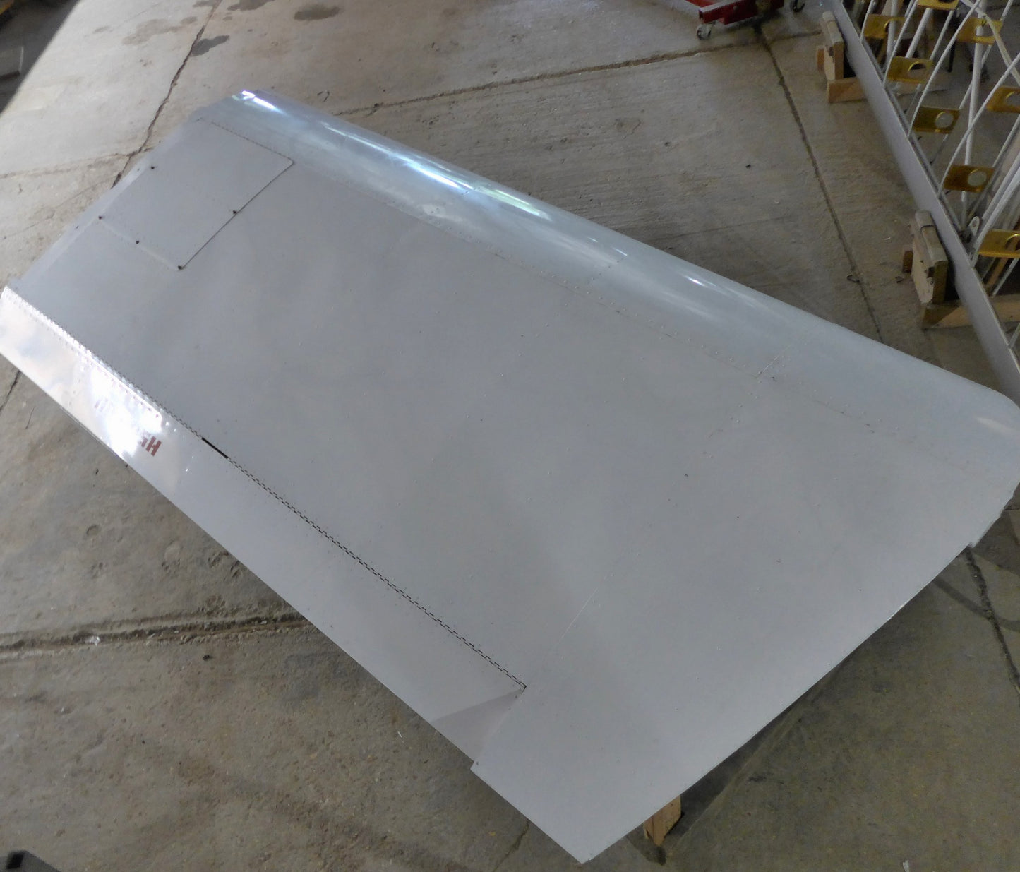 Wing Assembly - R/H - CH601HD (A/R)