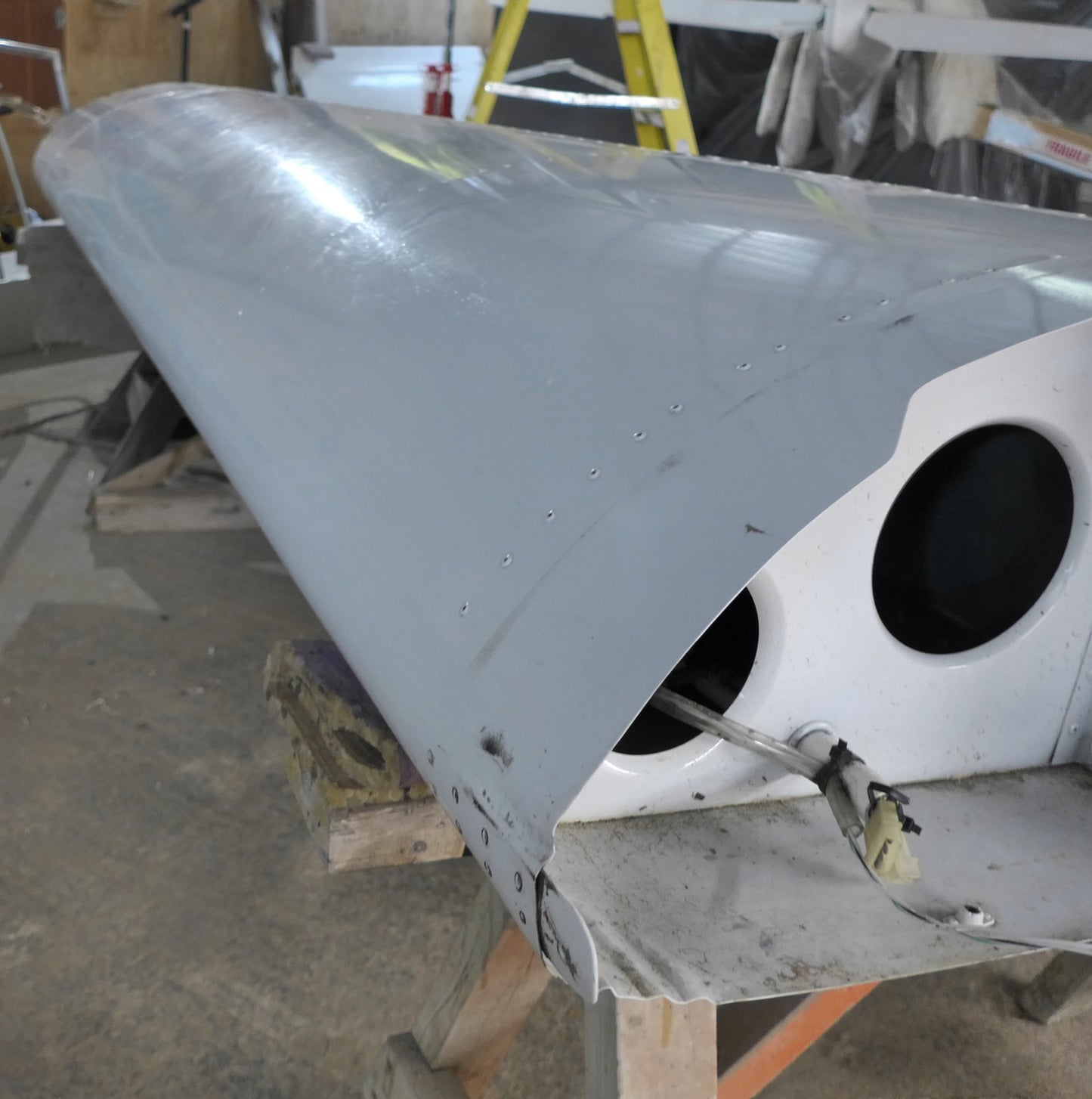 Wing Assembly - R/H - CH601HD (A/R)