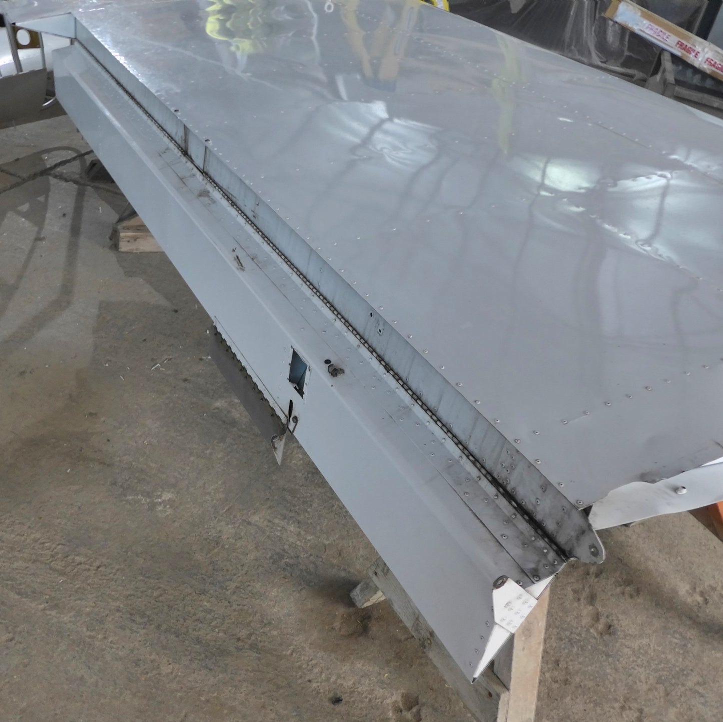 Wing Assembly - R/H - CH601HD (A/R)