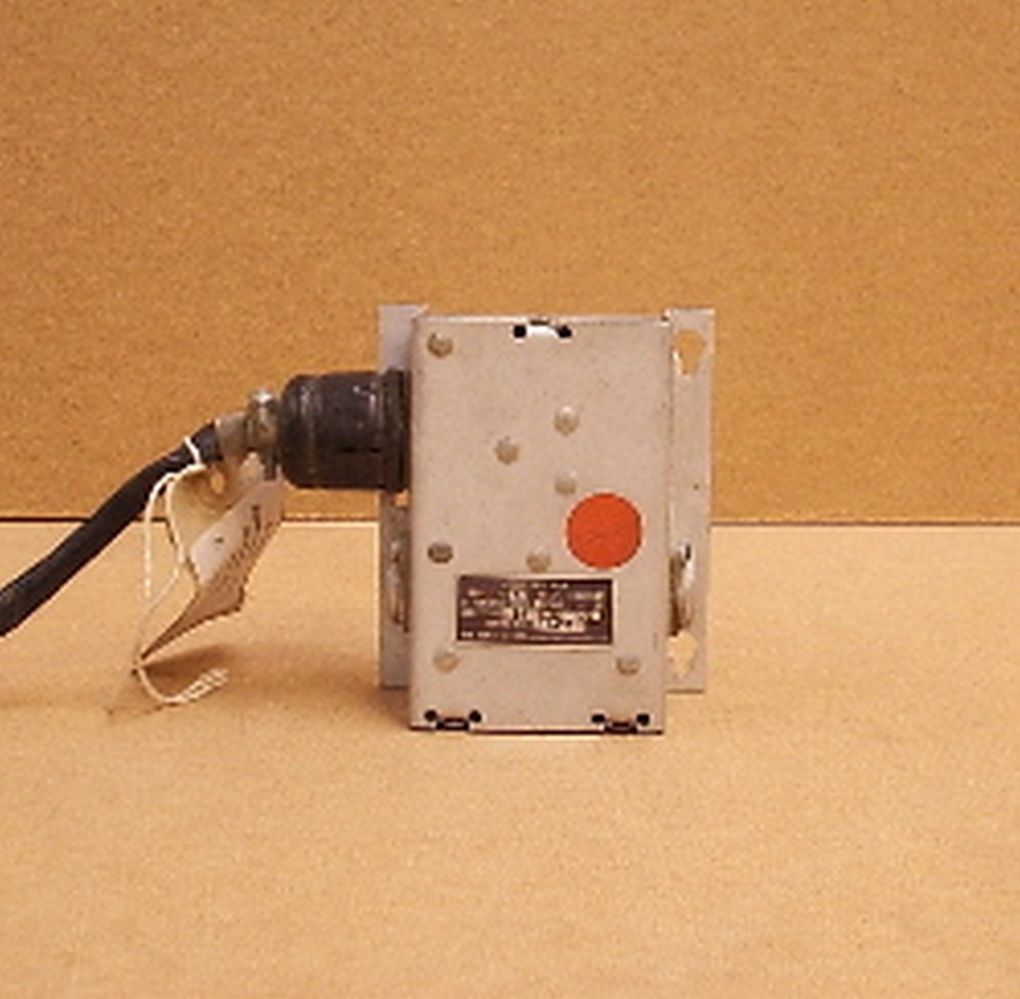Audio Amp (A/R)