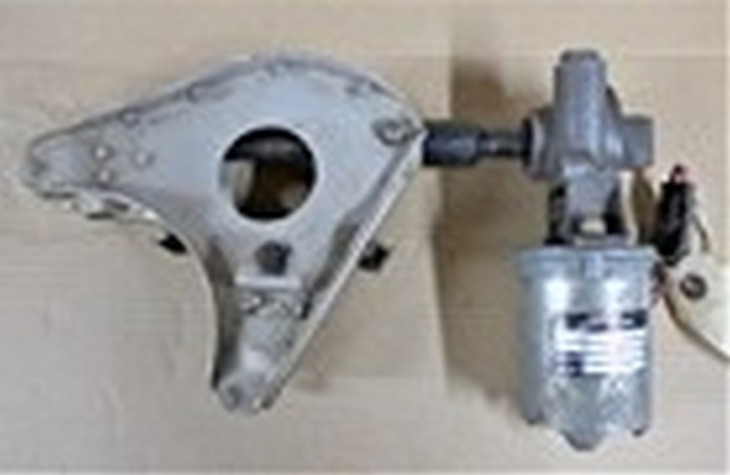 Flap Control Actuator (A/R)