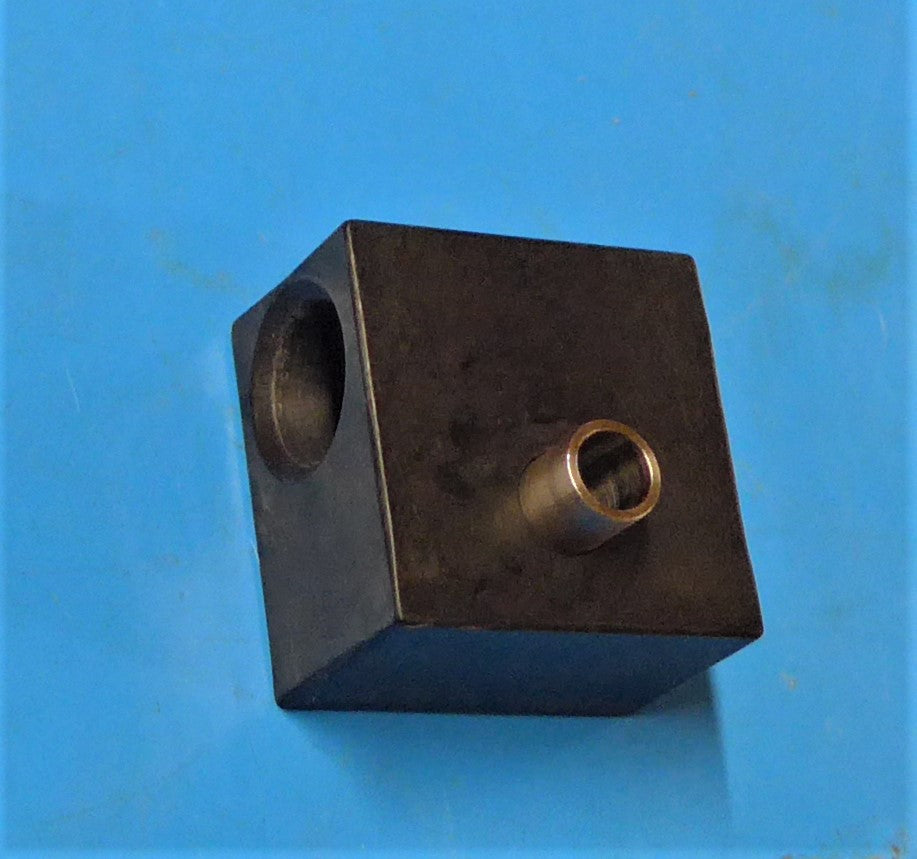 Trim Pivot Block