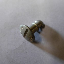 Stud - Lion 200 (N/S)