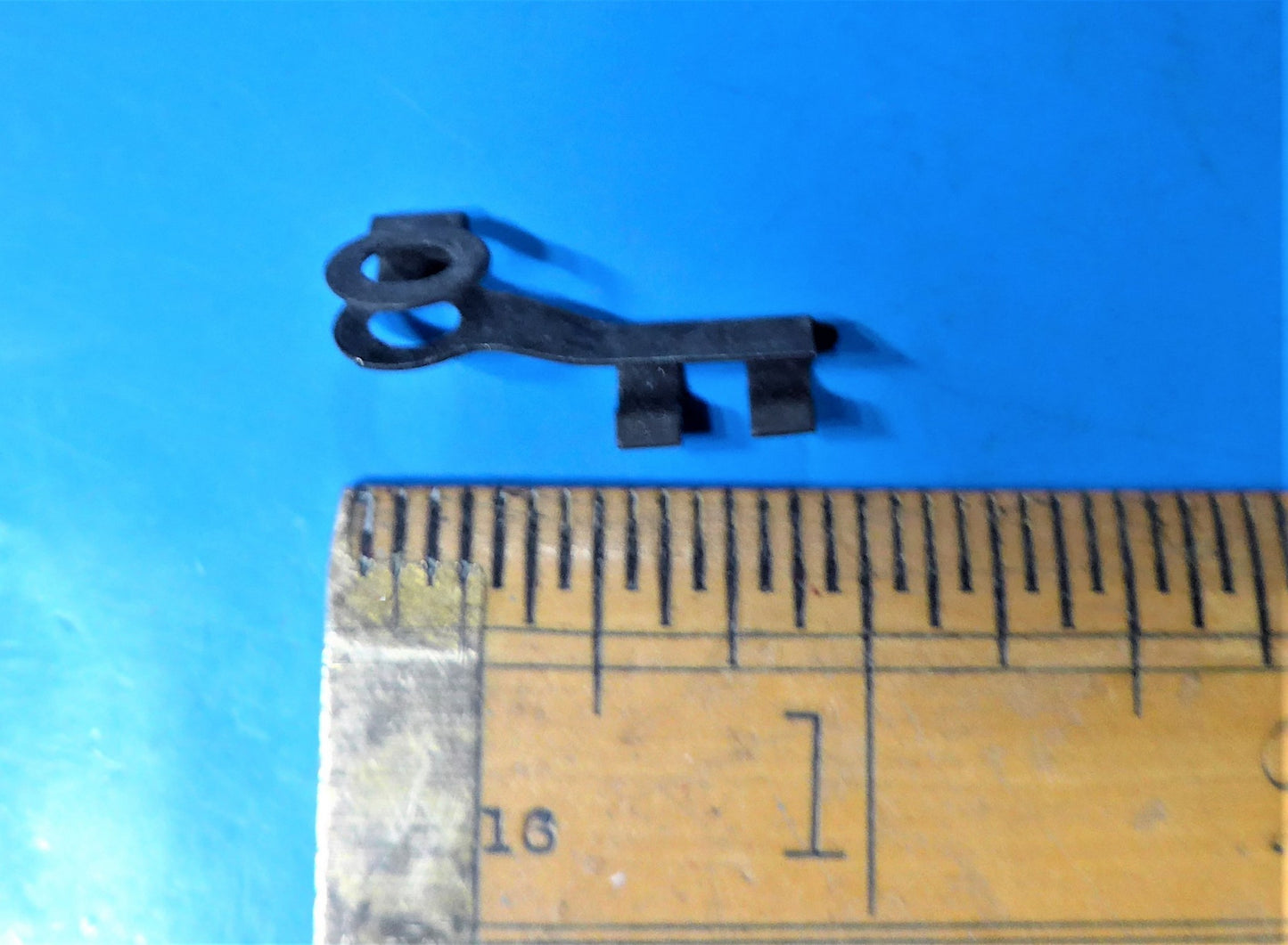 Clip (N/S)